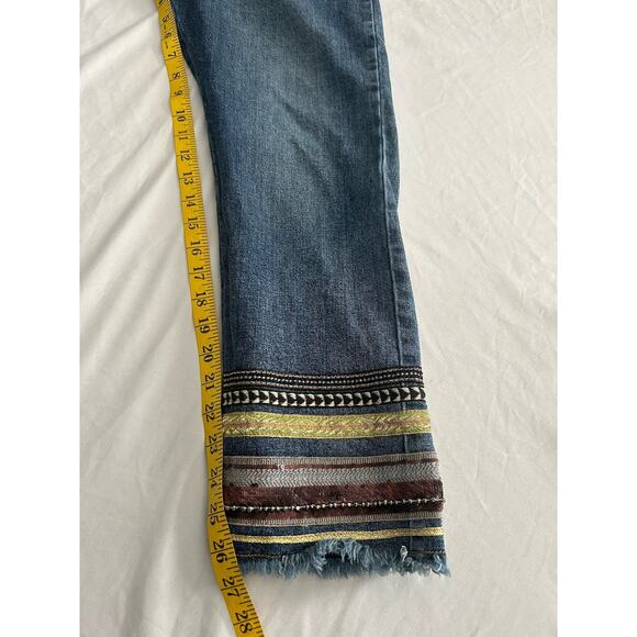 Pilcro Embroidered Sequin High Rise Slim Straight Crop Jeans Womens Size 31 Boho - Picture 11 of 12